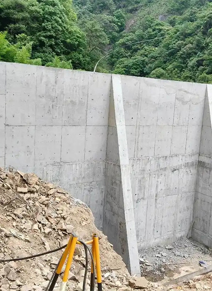 衡水武强县重力式挡土墙